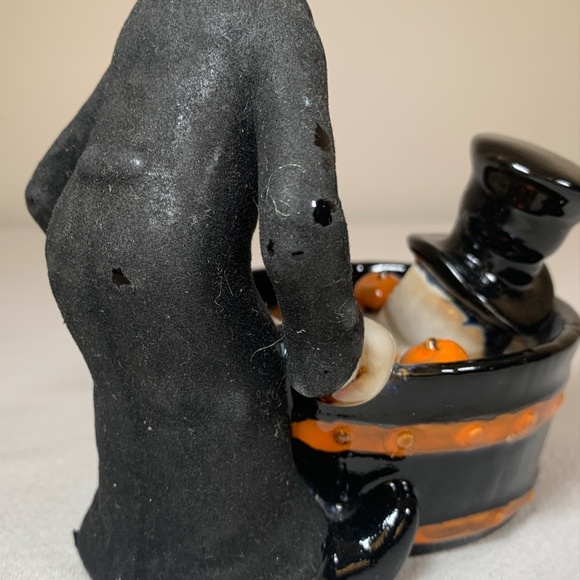 YANKEE Candle Halloween Tea Light holder Bobbing for Apples Ceramic - Picture 4 of 6